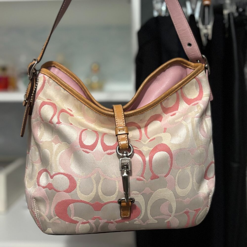 Coach 7028 Hampton Clip Bag